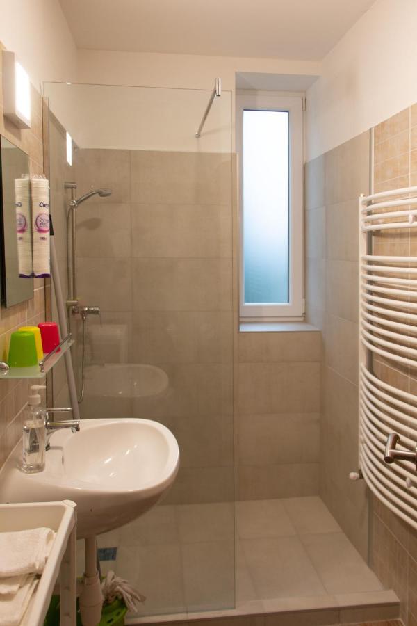 Poroszlay Apartman Debrecen Bagian luar foto
