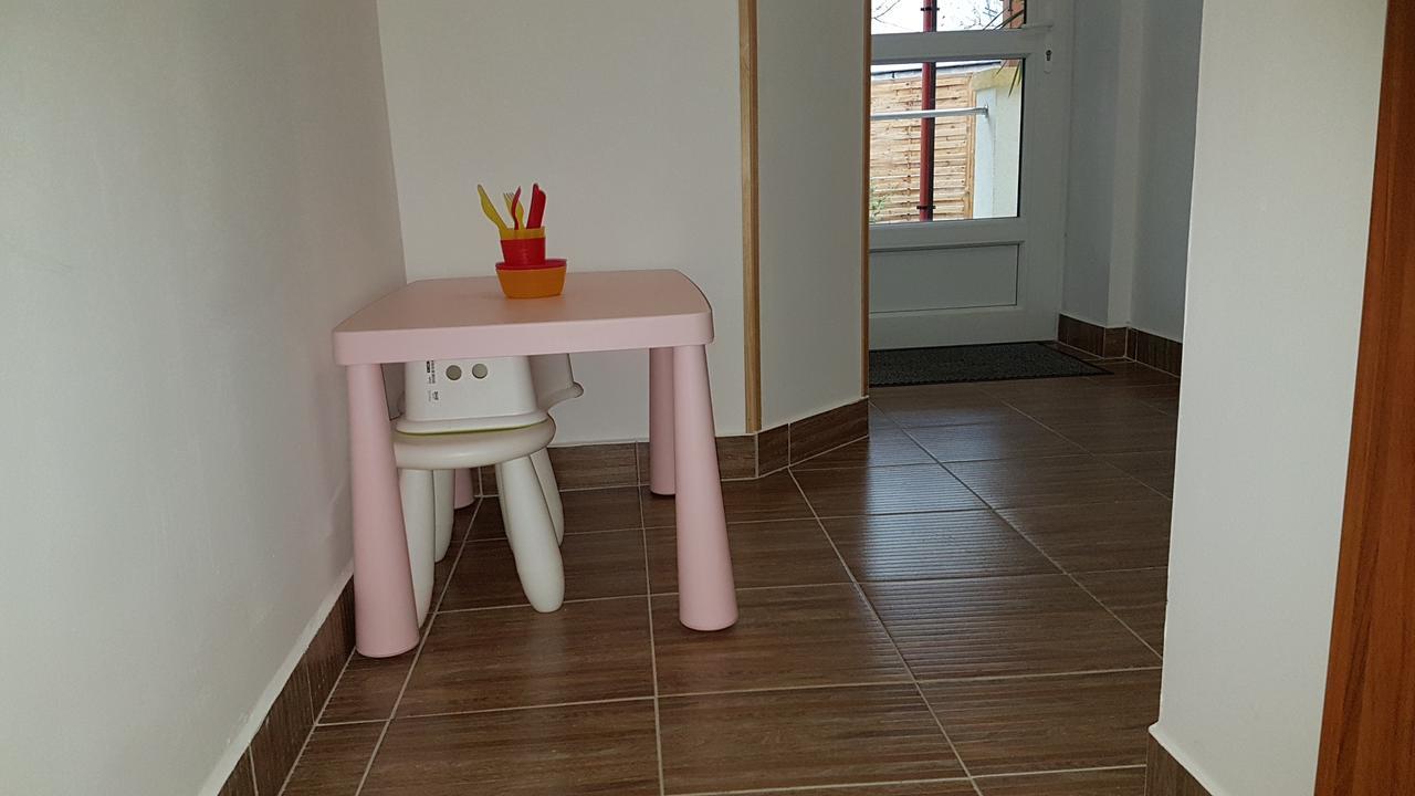 Poroszlay Apartman Debrecen Bagian luar foto
