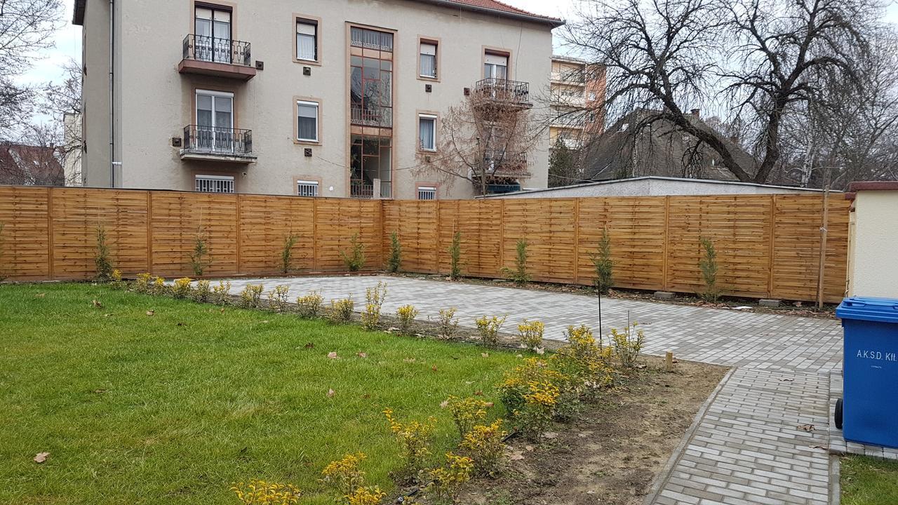 Poroszlay Apartman Debrecen Bagian luar foto