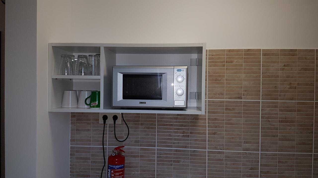 Poroszlay Apartman Debrecen Bagian luar foto